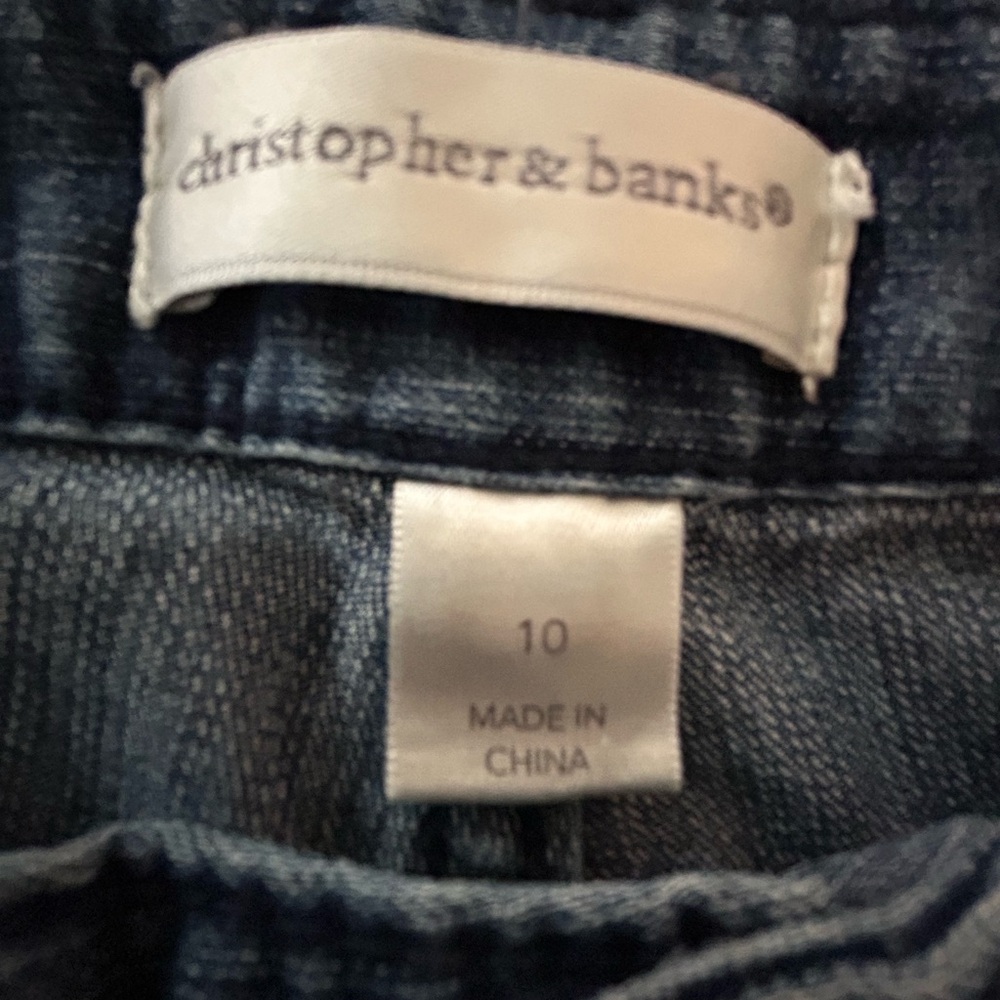Straight leg blue jeans
